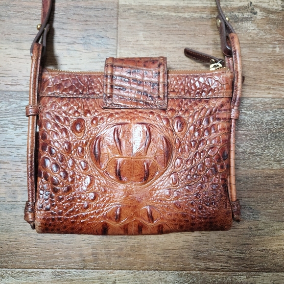 BRAHMIN CROC EMBOSSED LEATHER CROSSBODY PURSE - Picture 6 of 16